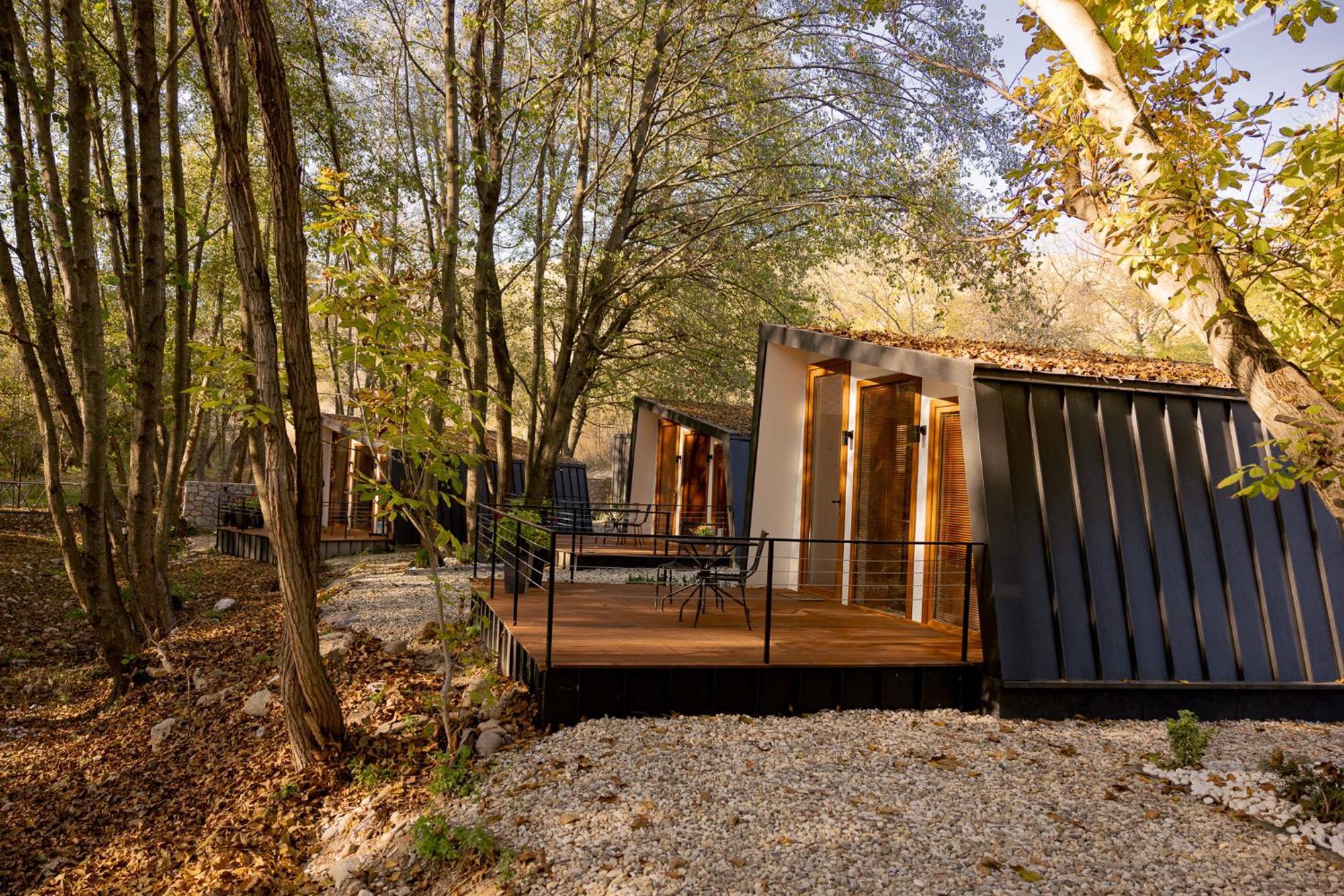 Blisku Do Gradot - Riverfront Luxury Cabins Skopje Exterior foto