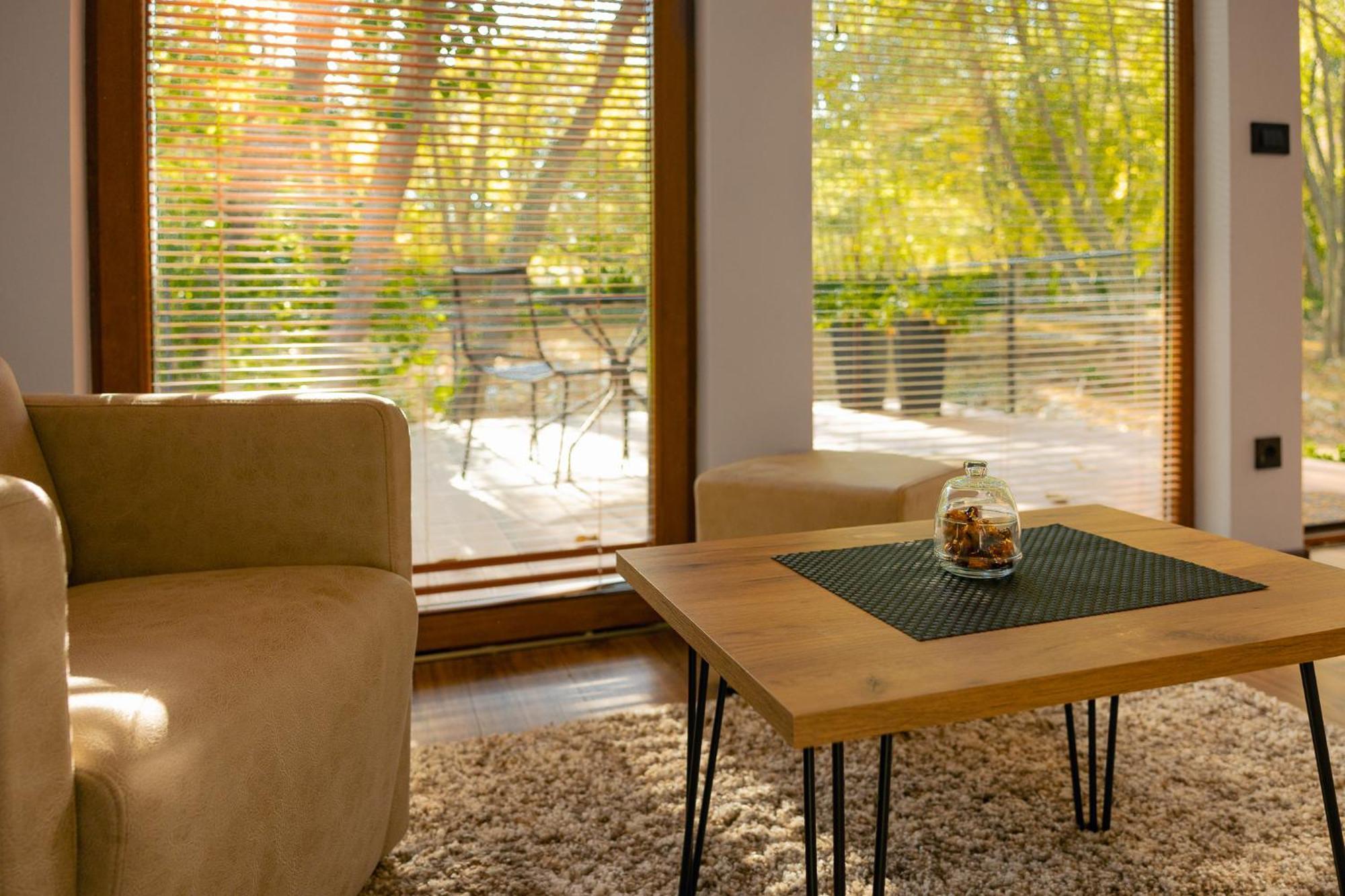 Blisku Do Gradot - Riverfront Luxury Cabins Skopje Exterior foto